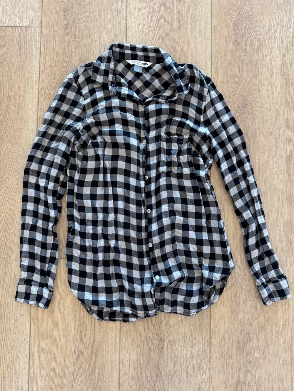 Old Navy Black and White Plaid Button-Down Shirt